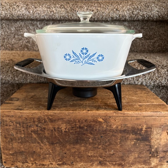 Corningware White Casserole Base - Picture 1 of 5